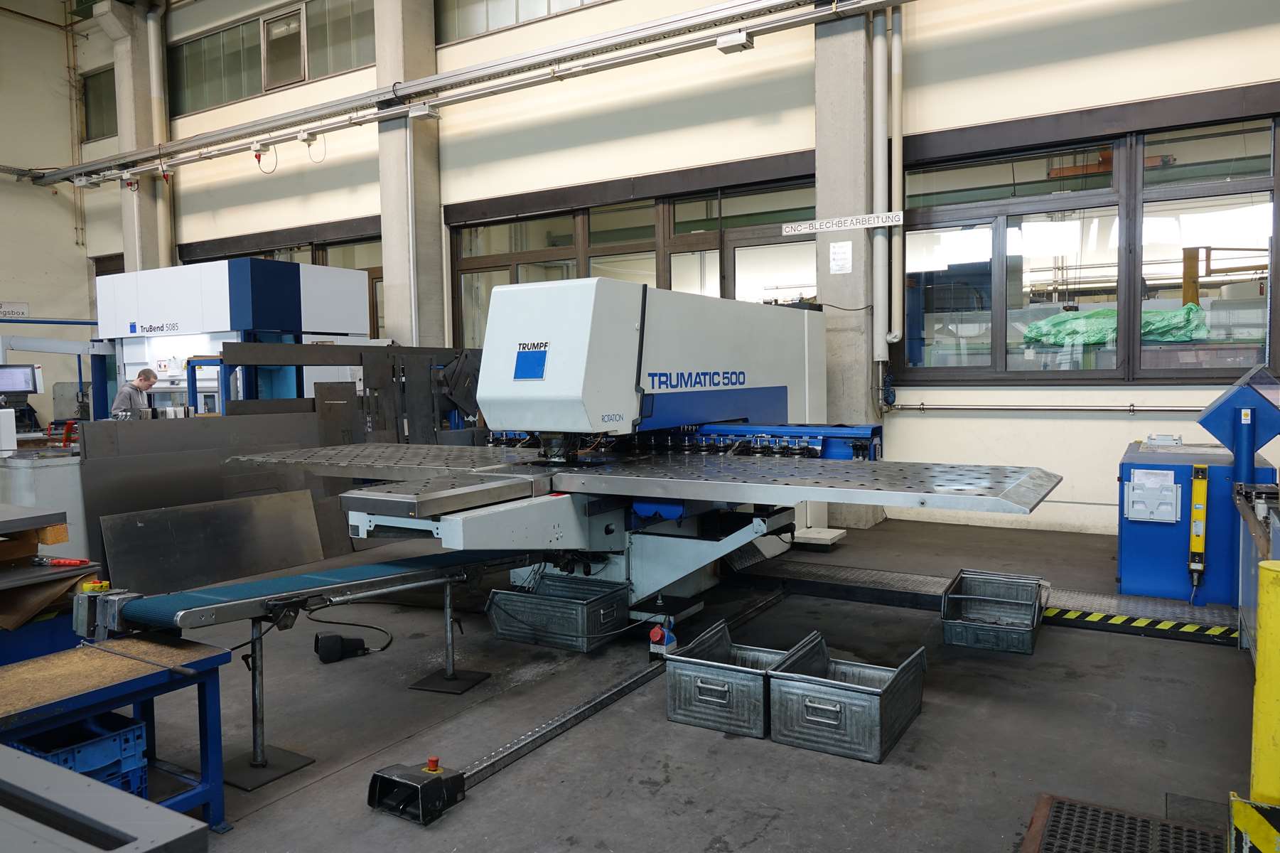 Machining solutions. Trumpf Trumatic 6000 l. Труматик 500. Trumatic s3002. Trumpf v2300s.